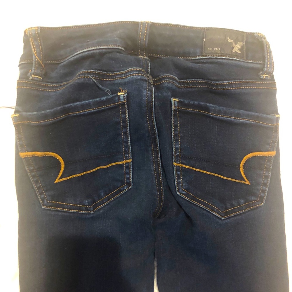 AE dark washed jeans, size 00- Like New!!